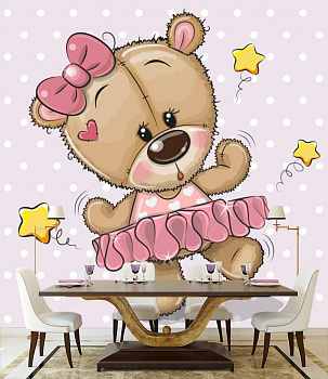 Девочка-медвежонок в интерьере кухни с большим столом