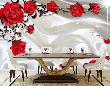 Алые розы на белом шелке в интерьере кухни с большим столом