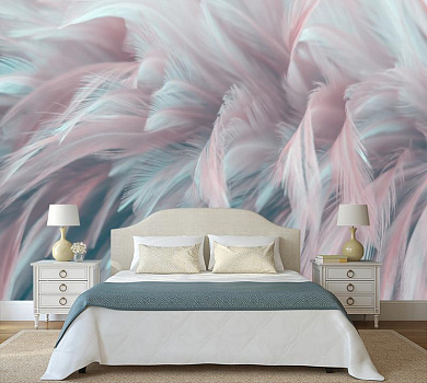 Бирюзовые перья в интерьере спальни