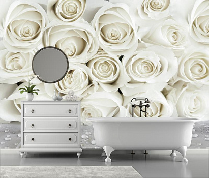 Белые розы  в интерьере ванной