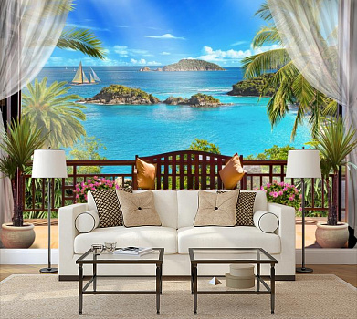 Терасса со морским пейзажем  в интерьере гостиной с диваном