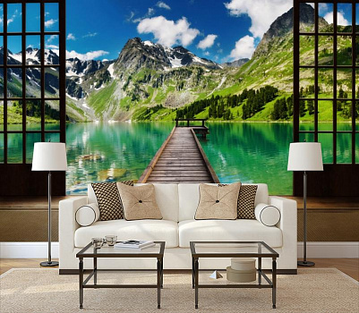 Прозрачное озеро в горах в интерьере гостиной с диваном