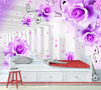 Лиловые розы с нитями бус в интерьере детской комнаты мальчика