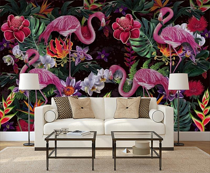 Фламинго в цветочном оазисе в интерьере гостиной с диваном