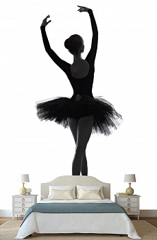 Прекрасная балерина в интерьере спальни