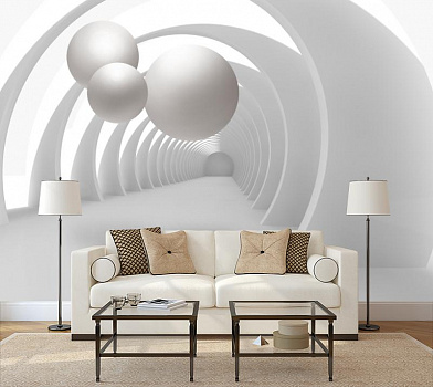 Белые шары в тунеле в интерьере гостиной с диваном