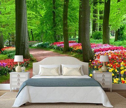 Дорога из тюльпанов в интерьере спальни