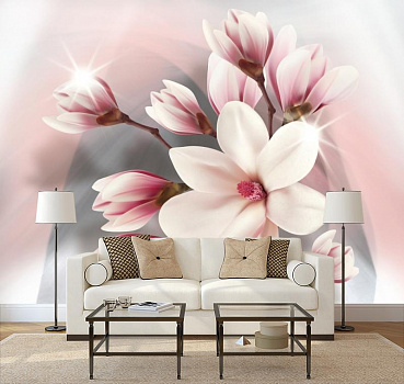 Белые цветы на розово-сером  в интерьере гостиной с диваном
