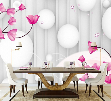 Белые шары с нежными цветочками в интерьере кухни с большим столом