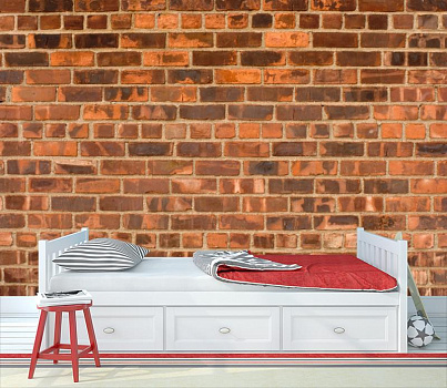 Кирпичная стена красно-кориччневая в интерьере детской комнаты мальчика