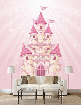 Розовый замок в интерьере гостиной с диваном