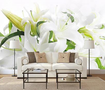 Букет из белых лилий в интерьере гостиной с диваном