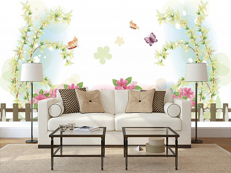 Бабочки на розовыми цветочками в интерьере гостиной с диваном