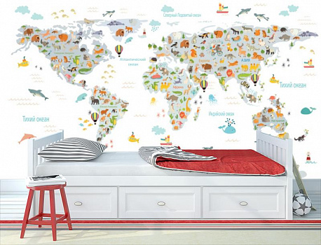 Карта мира из животных в интерьере детской комнаты мальчика