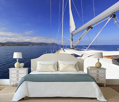 Белая палуба корабля в интерьере спальни