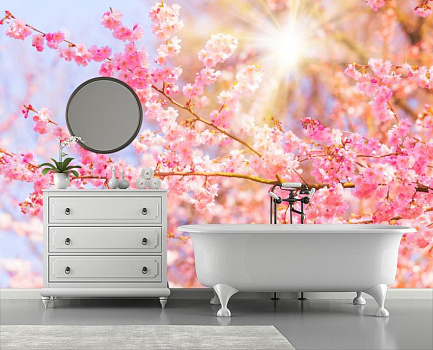 Цветущие деревья весной в интерьере ванной