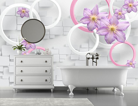 Белые и розовые кольца с цветами в интерьере ванной