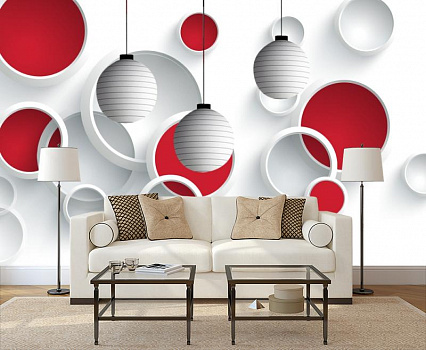 Полосатые шары в красных кругах в интерьере гостиной с диваном