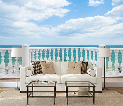 Терасса у  моря в интерьере гостиной с диваном