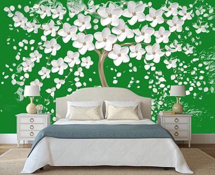 Белые цветы на зеленом фоне в интерьере спальни