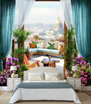 Уютная терраса с видом на город в интерьере спальни