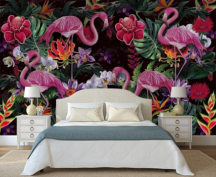 Фламинго в цветочном оазисе в интерьере спальни