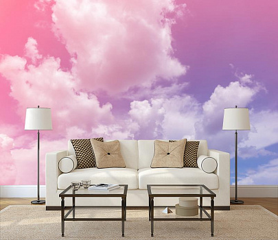 Краски неба в интерьере гостиной с диваном