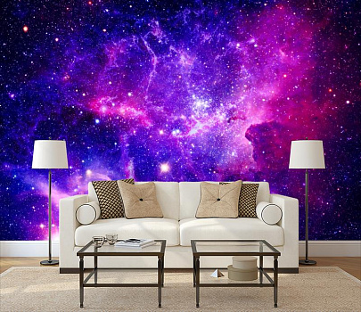 Миллионы звезд в интерьере гостиной с диваном