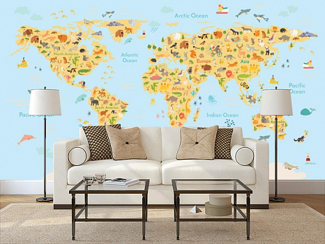 Карта мира желто голубая в интерьере гостиной с диваном