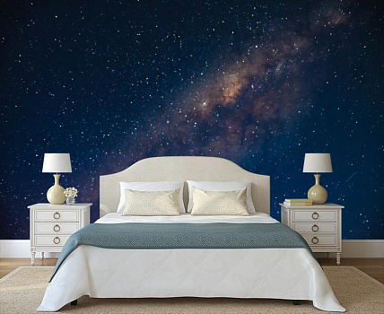 Звездное небо в интерьере спальни