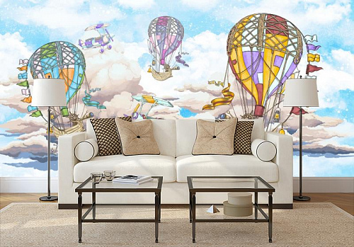 Воздушные шары в облаках в интерьере гостиной с диваном