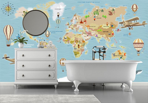 Карта мира в спокойных тонах в интерьере ванной